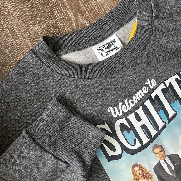 SCHITT’S CREEK Graphic Crewneck Sweatshirt Gray NWT Size Medium - Picture 8 of 12